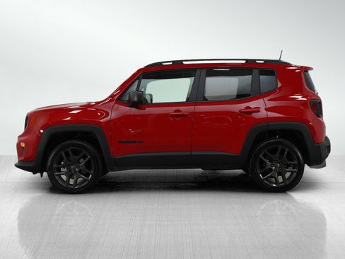 Used 2021 Jeep Renegade Latitude image 2