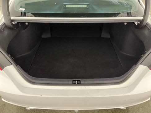Used 2023 Toyota Camry SE image 11