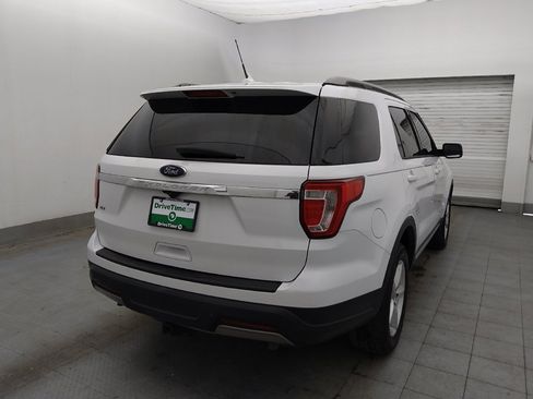 Used 2019 Ford Explorer XLT w/ Equipment Group 202A FWD image 9