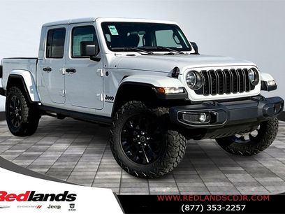 New 2025 Jeep Gladiator Sport