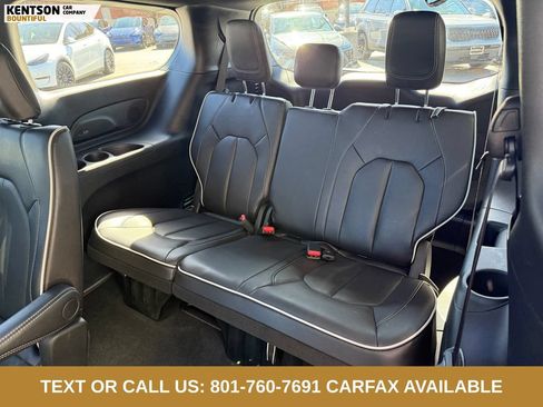 Used 2026 Chrysler Pacifica Limited AWD/4WD image 33