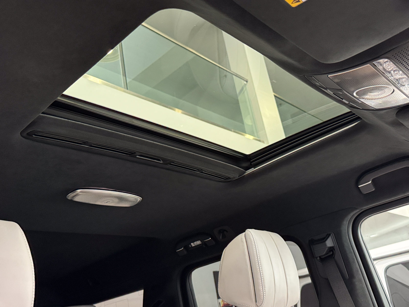 New 2027 Mercedes-Benz G 63 AMG 4MATIC image 3