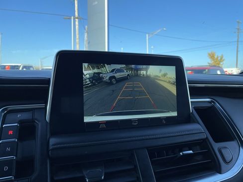 Used 2022 GMC Yukon XL SLE w/ Max Trailering Package image 16