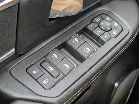 New 2026 RAM 3500 Laramie AWD/4WD image 23