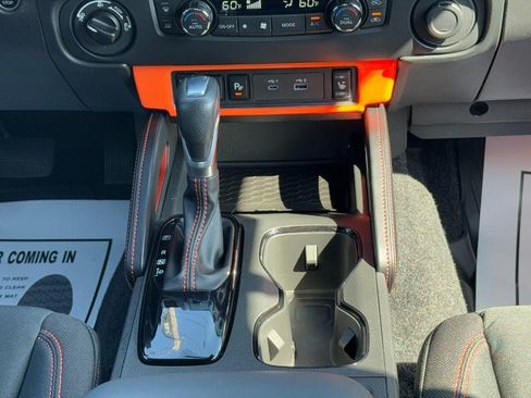 Used 2023 Nissan Frontier PRO-4X w/ Pro Convenience Package AWD/4WD image 16