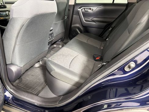 Used 2022 Toyota RAV4 XLE w/ Convenience Package image 22