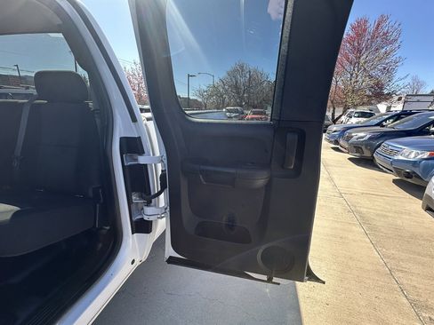 Used 2013 Chevrolet Silverado 2500 LT w/ Suspension Package, Off-Road image 38