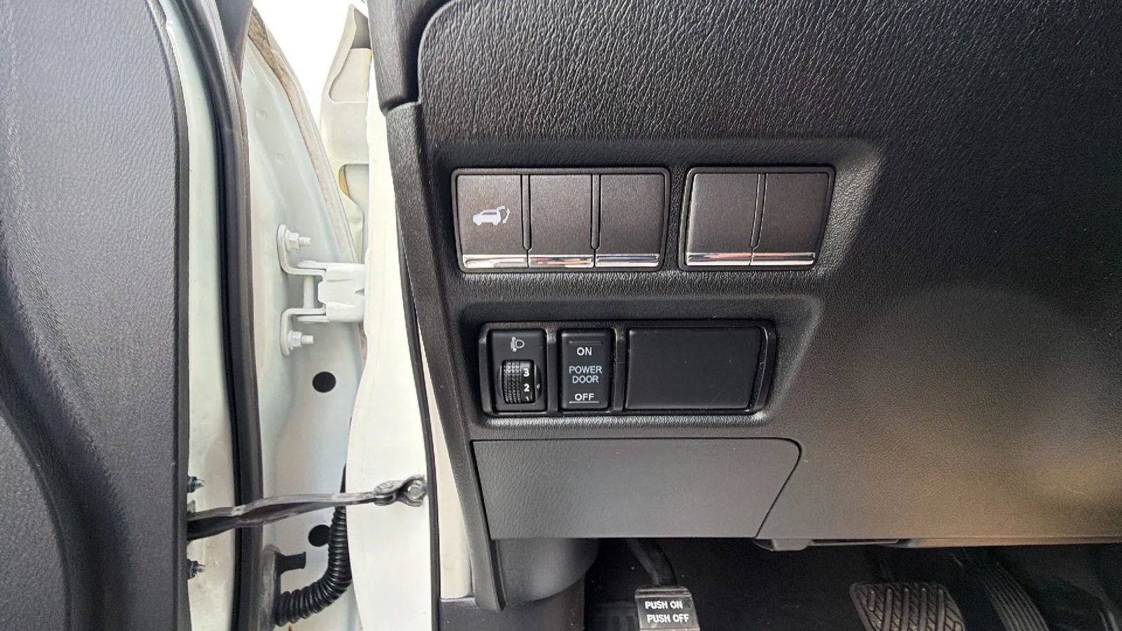 Used 2017 INFINITI QX80 2WD image 18