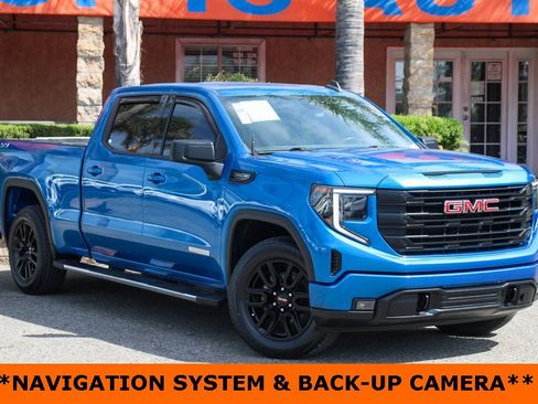 Used 2022 GMC Sierra 1500 Elevation image 2
