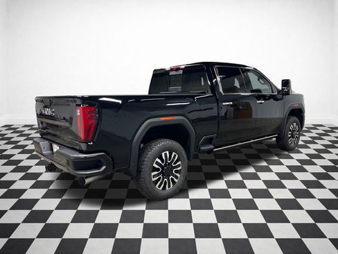 New 2026 GMC Sierra 2500 Denali Ultimate w/ LPO, Black Badging Package AWD/4WD image 8
