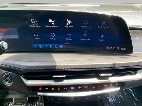 Certified 2024 Cadillac XT4 Sport AWD/4WD image 6