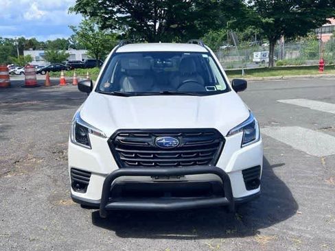 Used 2022 Subaru Forester AWD/4WD image 2