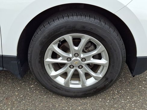 Used 2021 Chevrolet Equinox LS w/ LS Convenience Package FWD image 8