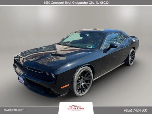 Used 2015 Dodge Challenger R/T Plus image 6