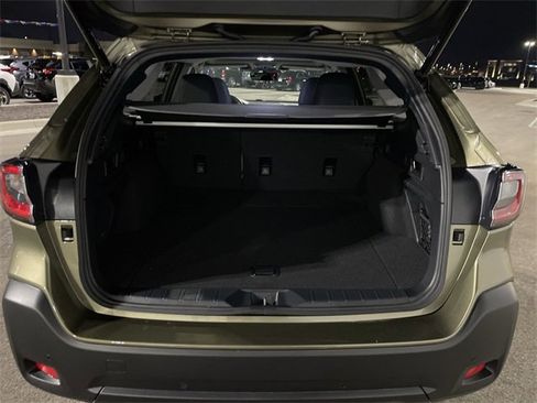 Used 2025 Subaru Outback Onyx Edition image 15