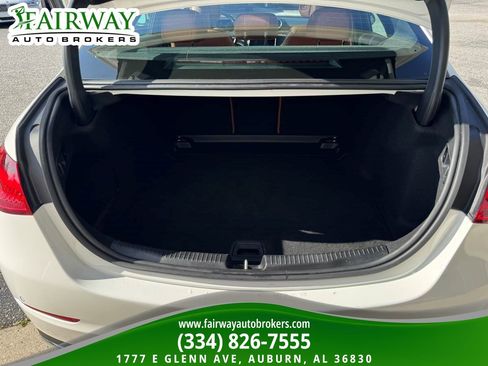Used 2025 Mercedes-Benz C 300 4MATIC Sedan image 25