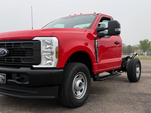 New 2026 Ford F350 XL AWD/4WD image 7