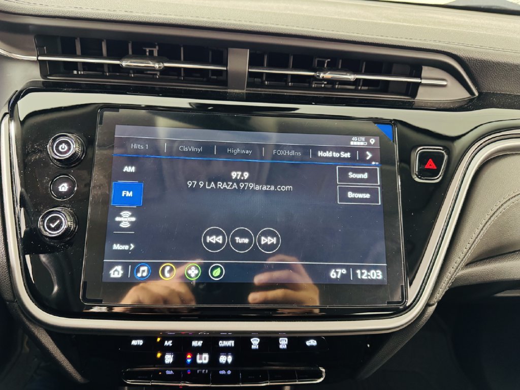 Used 2023 Chevrolet Bolt EUV LT FWD image 14