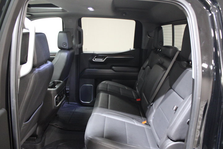Used 2025 GMC Sierra 1500 SLT w/ SLT Premium Plus Package AWD/4WD image 22