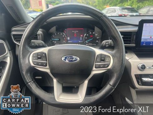 Used 2023 Ford Explorer XLT w/ Equipment Group 202A AWD/4WD image 14