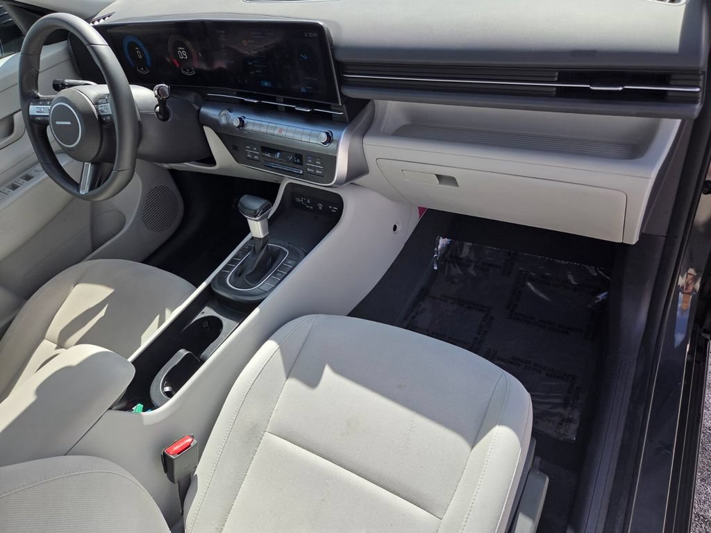Used 2024 Hyundai Kona SEL FWD image 16