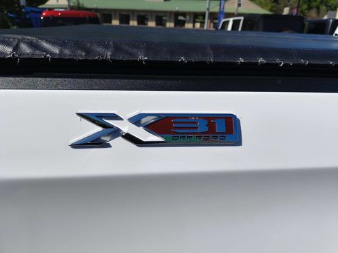 Used 2020 GMC Sierra 1500 Elevation w/ Elevation Value Package AWD/4WD image 13