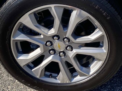 Used 2019 Chevrolet Traverse Premier AWD/4WD image 26