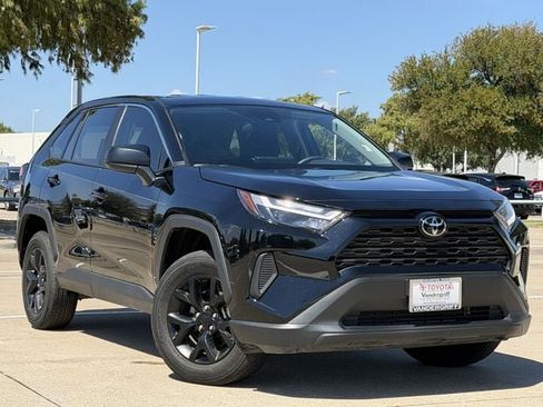Used 2025 Toyota RAV4 LE FWD image 2