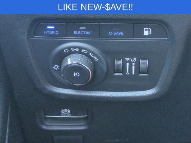 Used 2025 Jeep Grand Cherokee Trailhawk w/ Advanced Protech Group II AWD/4WD image 19