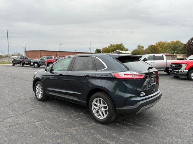 Used 2023 Ford Edge SEL w/ Convenience Package AWD/4WD image 3