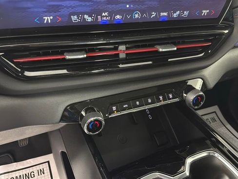 Used 2024 Chevrolet Silverado EV RST image 22