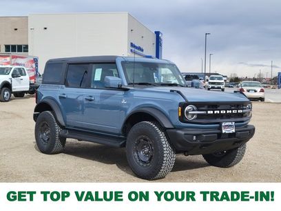 New 2025 Ford Bronco Outer Banks w/ Sasquatch Package