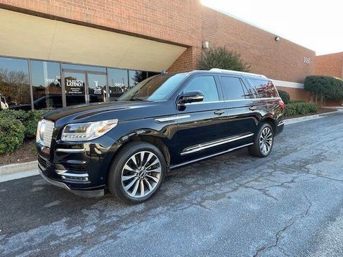 Used 2020 Lincoln Navigator L Reserve image 6