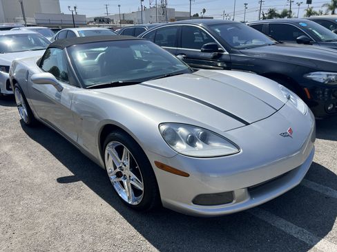 Used 2006 Chevrolet Corvette Convertible w/ Preferred Equipment Group image 4