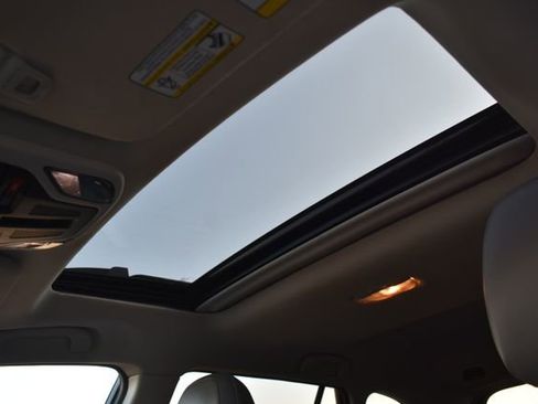 Used 2022 Subaru Outback Limited image 35