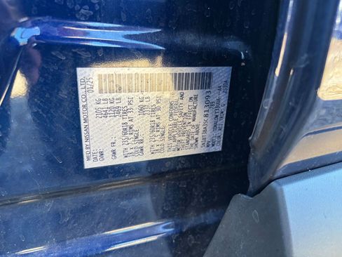 Used 2025 Nissan Rogue SV image 31