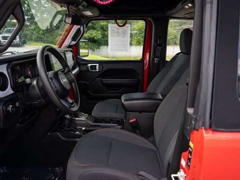 Used 2024 Jeep Wrangler Sport AWD/4WD image 14
