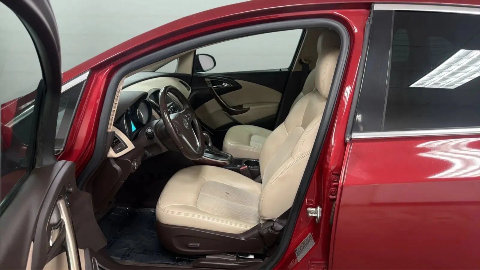 Used 2014 Buick Verano Convenience FWD image 20