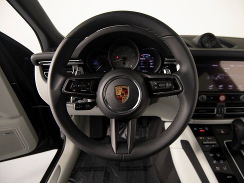 New 2026 Porsche Macan S image 18