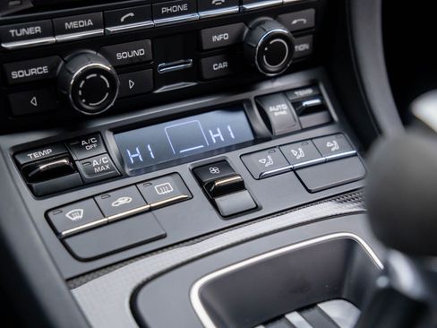 Certified 2014 Porsche 911 GT3 image 26