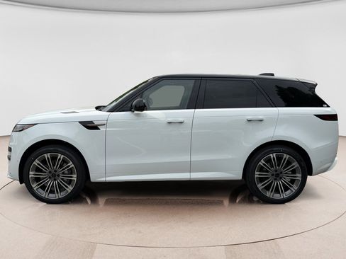 New 2026 Land Rover Range Rover Sport Dynamic SE AWD/4WD image 2