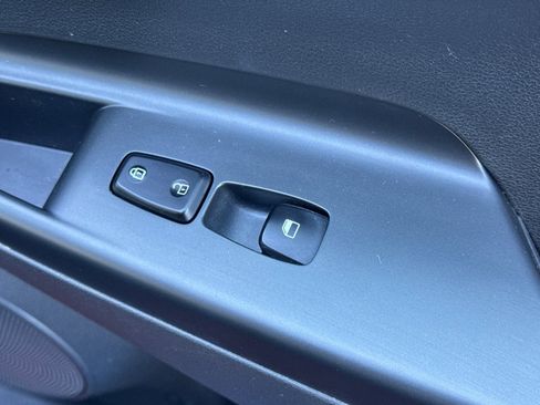 Used 2022 Hyundai Kona SEL FWD image 23