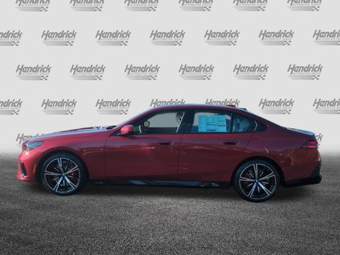 Used 2026 BMW 530i w/ M Sport Package RWD image 7
