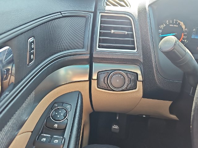 Used 2016 Ford Explorer FWD image 32