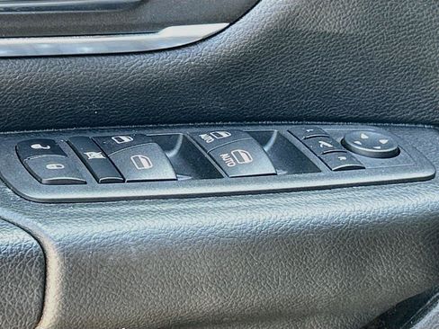 Used 2022 RAM 1500 Big Horn AWD/4WD image 22