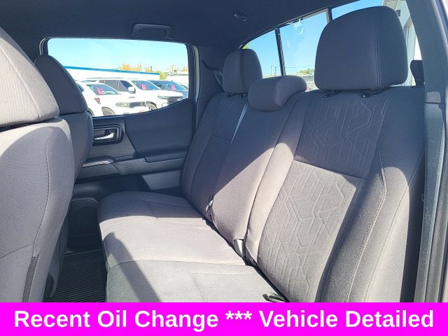 Used 2019 Toyota Tacoma TRD Sport AWD/4WD image 15
