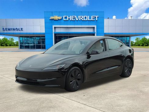 Used 2024 Tesla Model 3 Standard Range RWD image 2