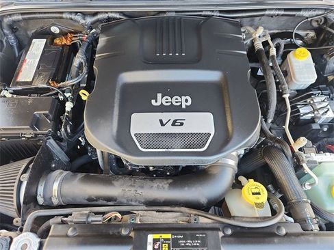 Used 2017 Jeep Wrangler Sport w/ Connectivity Group image 25