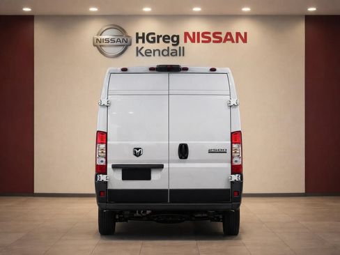 Used 2025 RAM ProMaster 2500 w/ Convenience Group FWD image 6