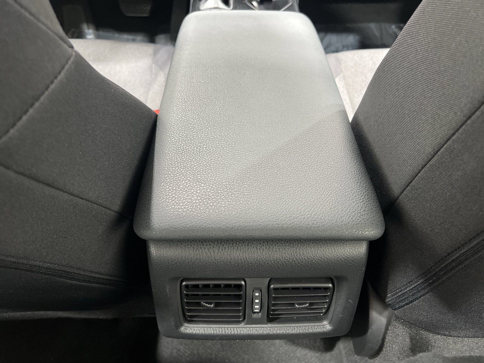 Used 2025 Toyota Camry LE FWD image 20